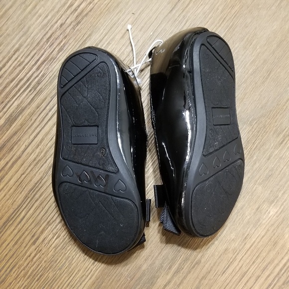 ⚠️SOLD⚠️🆕️Brand New Black Dressy Shoes - Picture 2 of 2